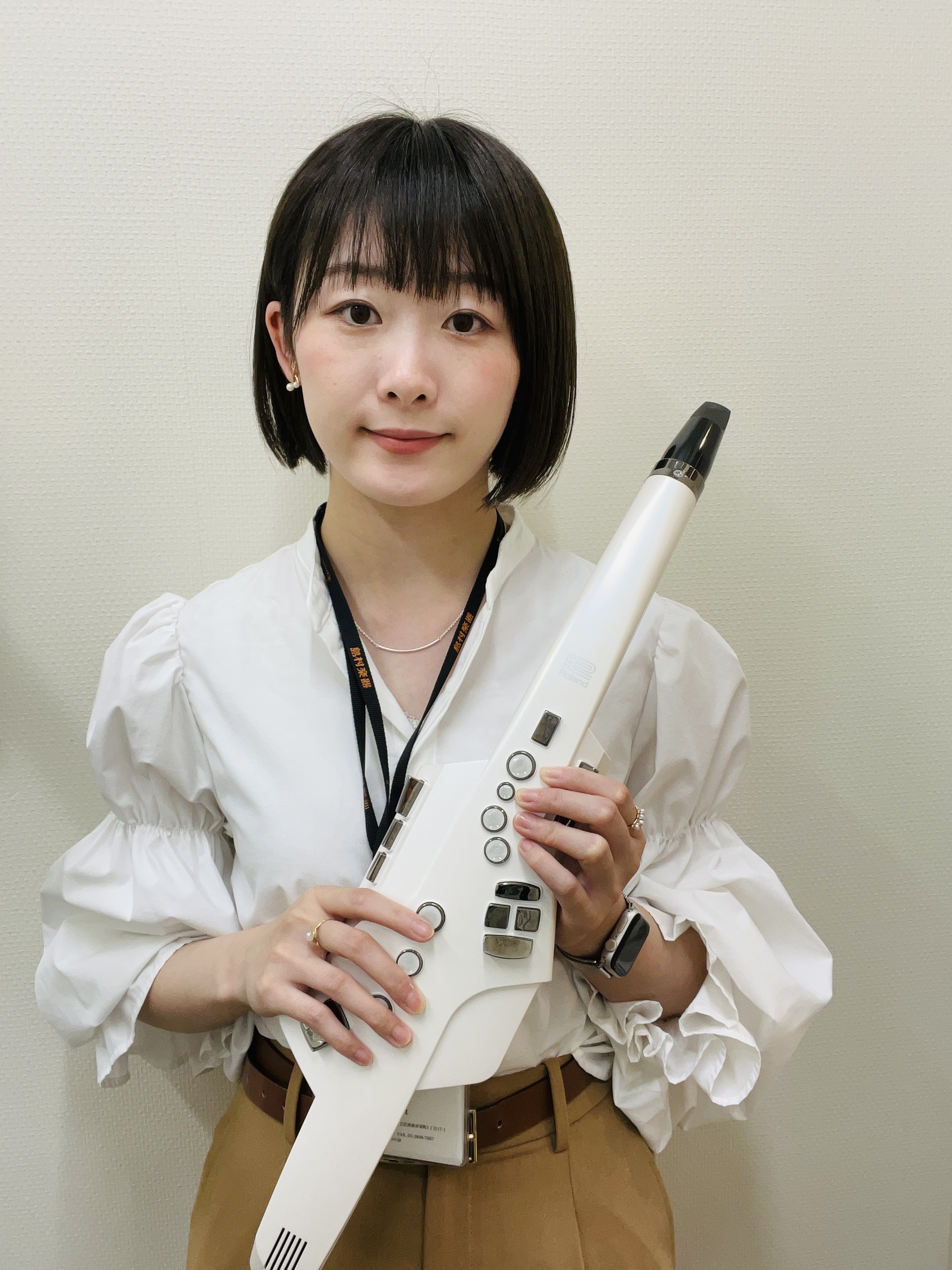 *デジタル管楽器とは？ **Roland エアロフォンAEシリーズ Roland社から発売される「Aerophone AE-10」は、サックスをベースに開発されたデジタル・ウインド・シンセサイザーです。アコースティック・サックスを模したリード構造のマウスピース、そして同じ運指で手軽に電子サックスを演 […]