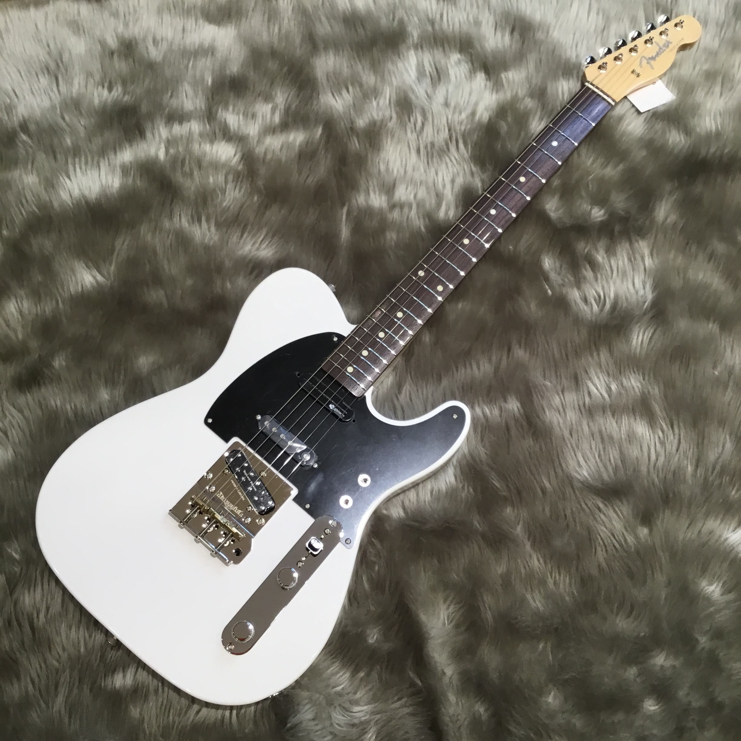 日本が世界に誇るスーパーギタリスト、MIYAVIのシグネイチャーTelecasterが西新井店に入荷しました！ *MIYAVI Telecaster Rosewood Fingerboard 2016年に入手して以降、アルバム『SAMURAI SESSIONS vol.3 - Worlds Coll […]