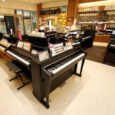電子ピアノ徹底比較！　ピアノ選びは西新井店にお任せください！