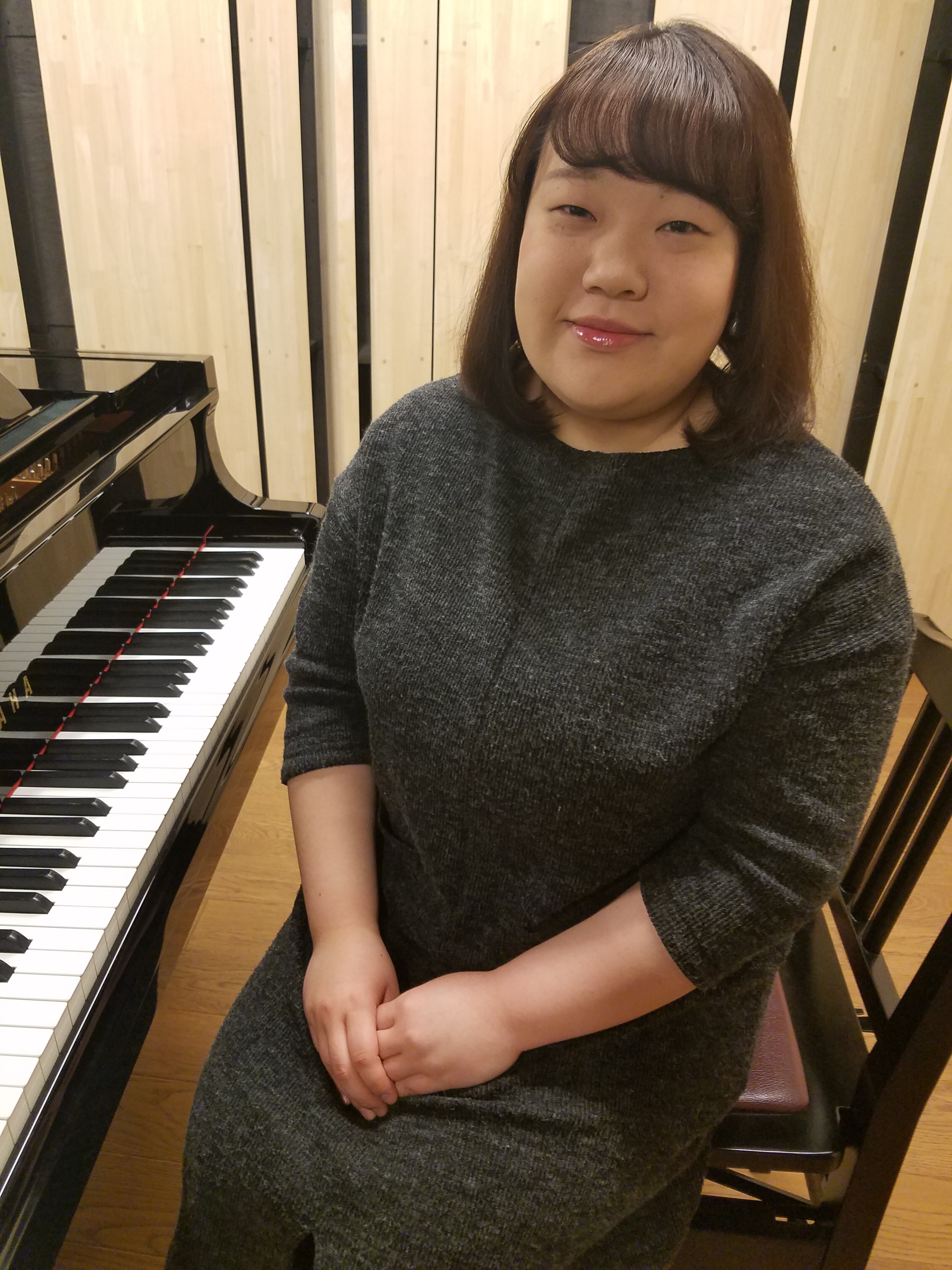 渡邊　恵未　（わたなべ　えみ）担当曜日　金・土曜日 CONTENTS講師プロフィールー先生へのインタビュ―コースの詳細講師プロフィールー 桐朋学園大学ピアノ科卒業。ピアノを竹下千晴、竹内啓子、フィンガートレーニングを本村久子、ピアノデュオを加藤真一郎、三輪郁、声楽を篠原百合乃の各氏に師事。2013フ […]