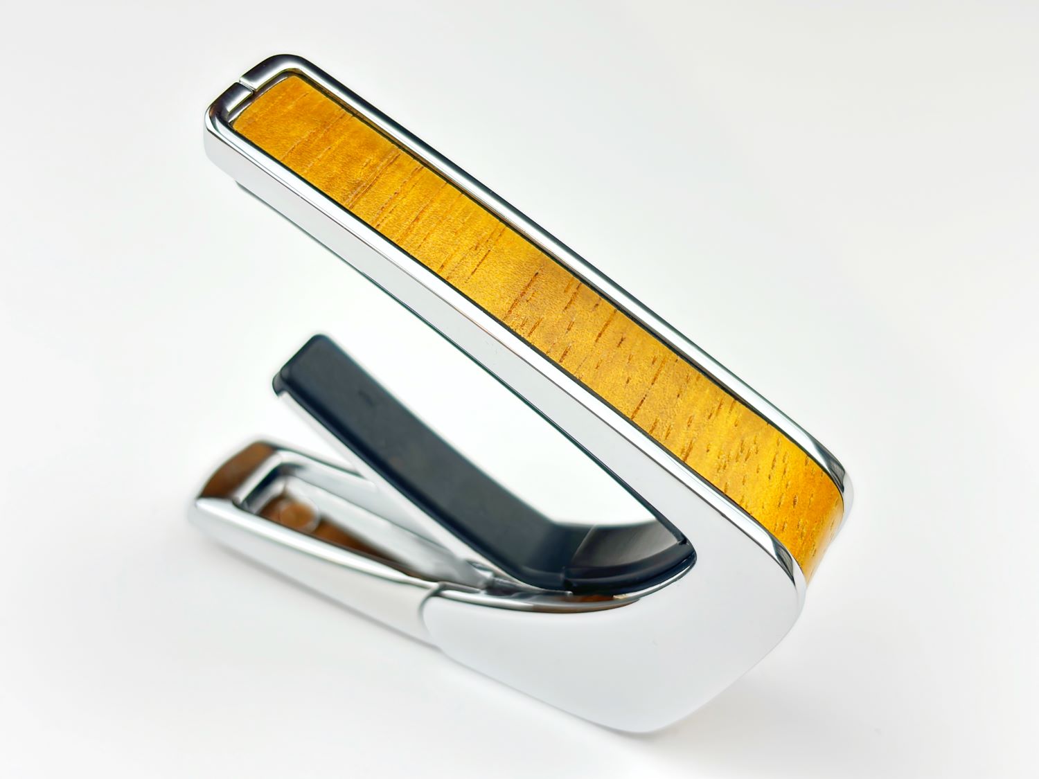 ThaliaCH-HAWAIIAN KOA