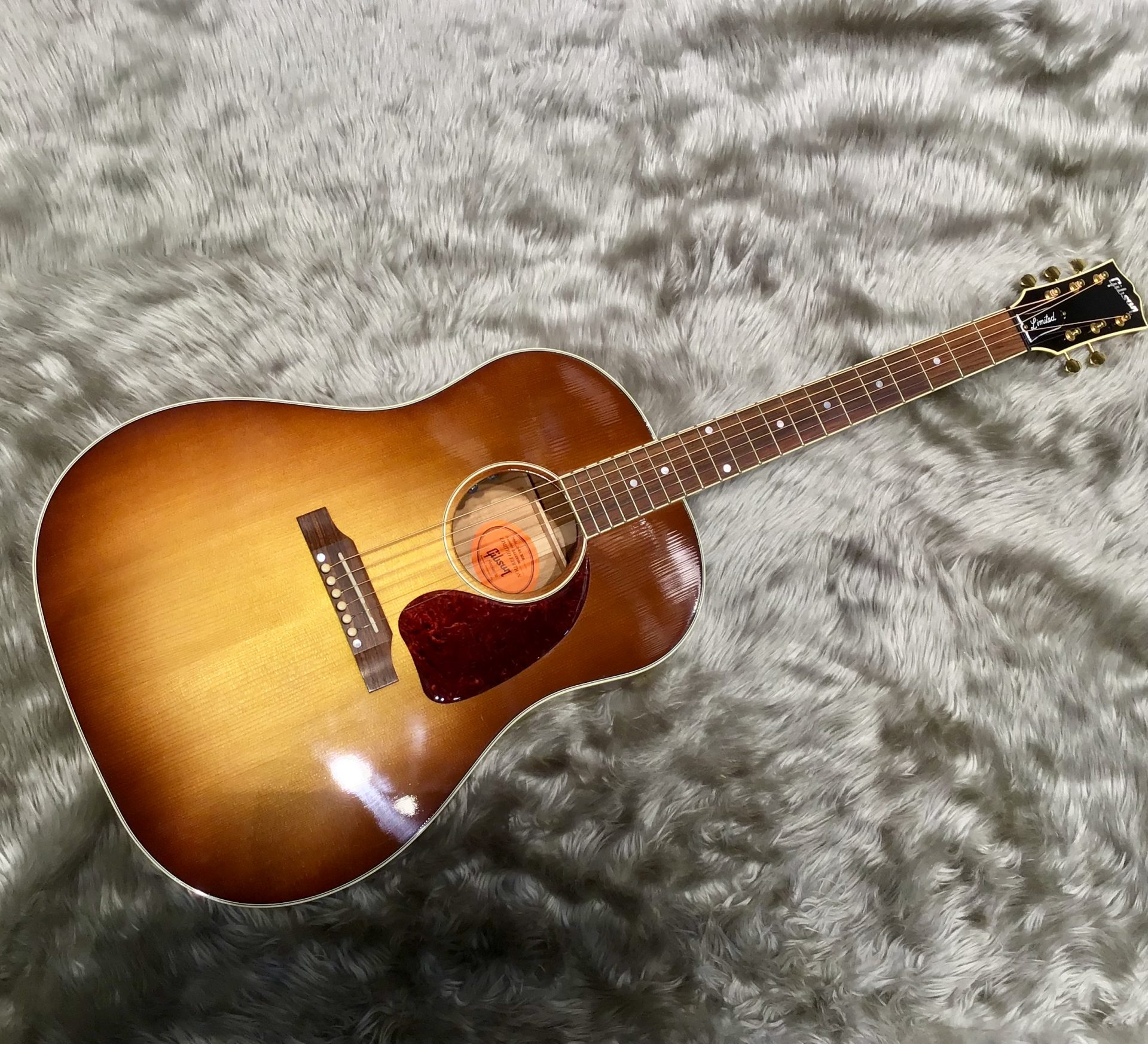 Gibson J-45 KOA Hawaiian Koa リミテッド限定品