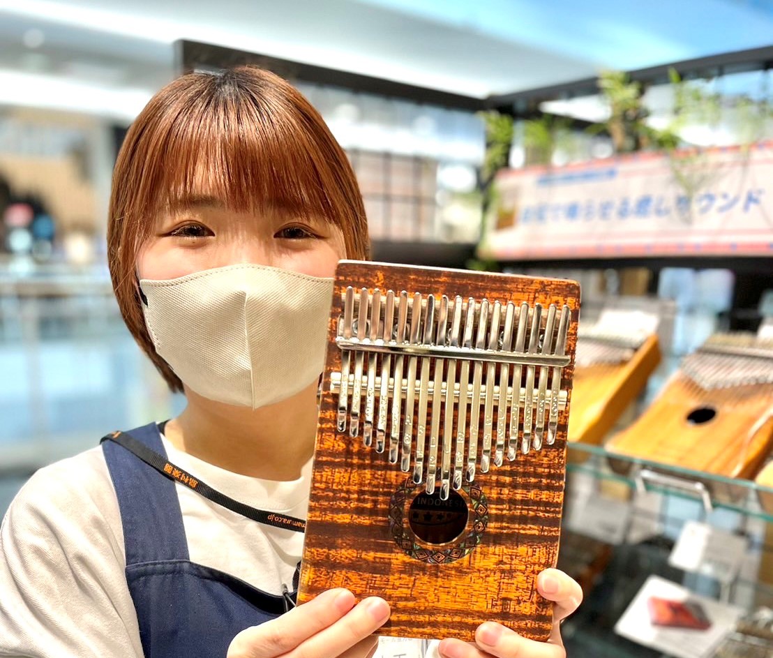 異国感あふれるカリンバ「MAHALO MKA17KA」をご紹介！ CONTENTSMAHARO(マハロ)カリンバとは？★今回入荷したカリンバは・・・トレンベシ材とはスペック・価格体験会定期開催中！　※要予約お問い合わせ直方店SNSMAHARO(マハロ)カリンバとは？ ★今回入荷したカリンバは・・・  […]
