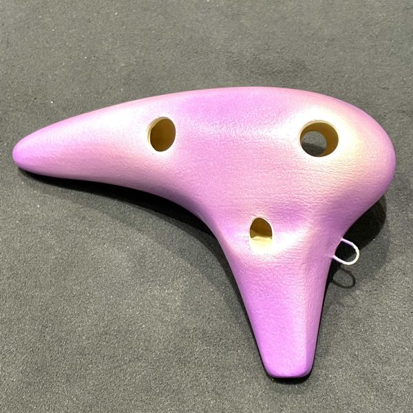 管の内部への音の響きが感じられ、透明感のある音色を奏でます。<br />
また、室内や限られた空間に適した優しい音量です。