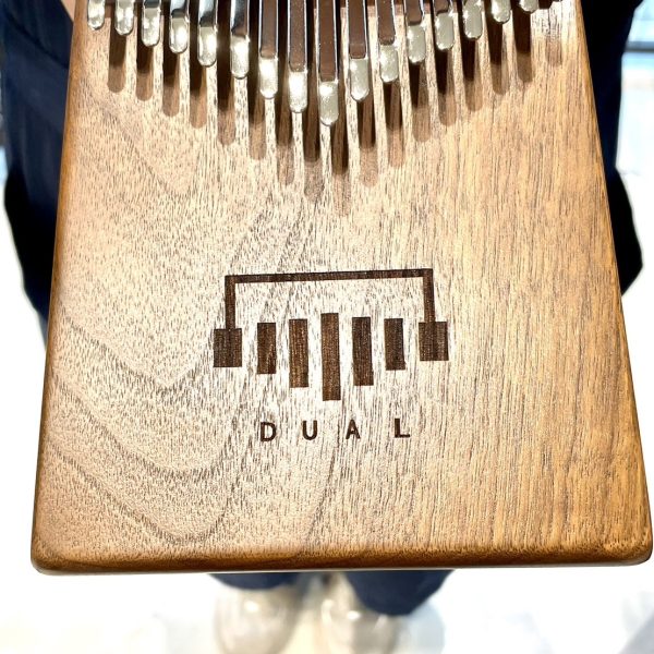 カリンバ】「April Yang Dual Kalimba D1」入荷しました！｜島村