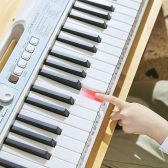 Casiotone最新モデル「LK-335」入荷しました！