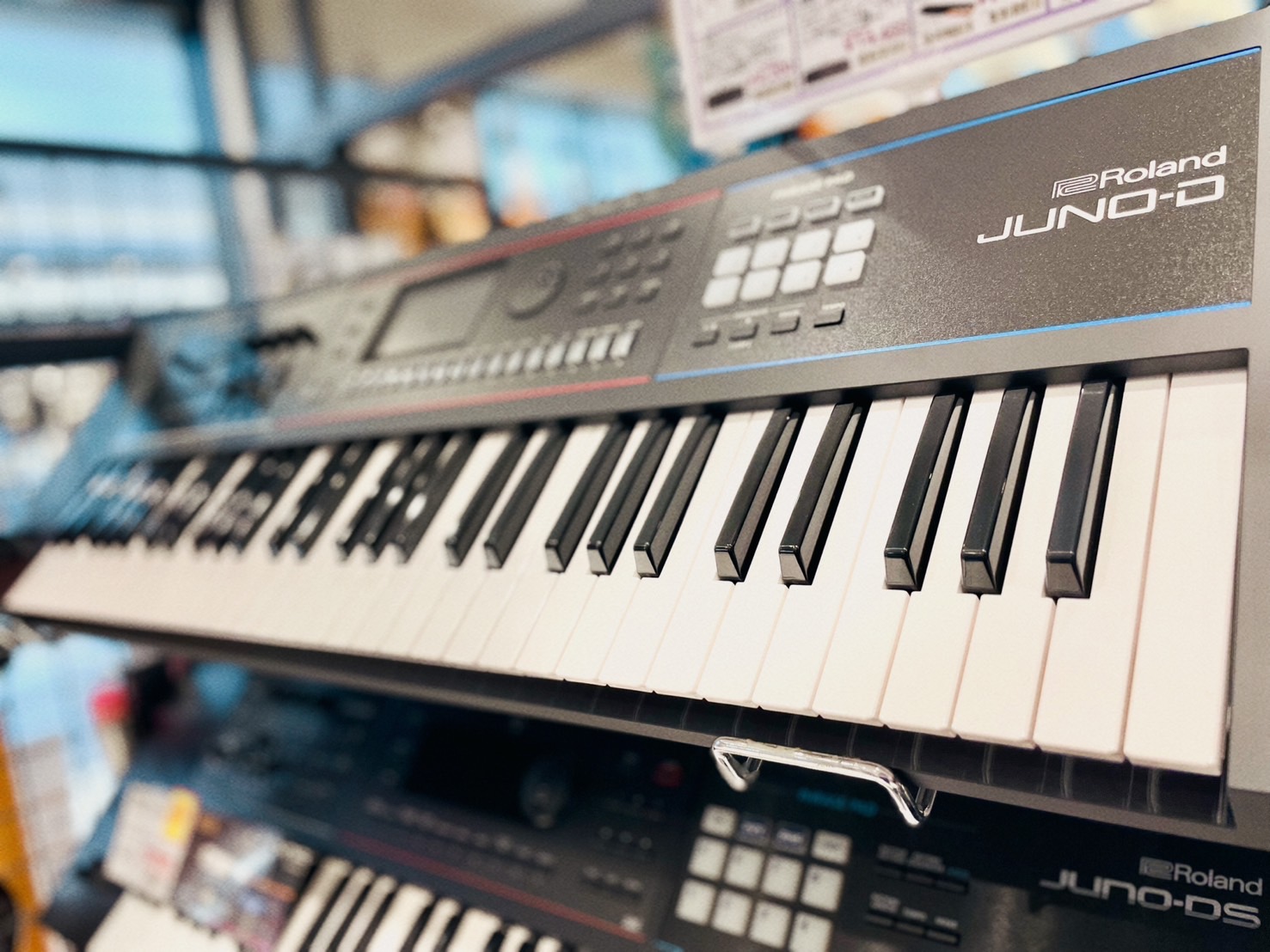 「高音質」「軽量」「簡単操作」の基本コンセプトはそのままに、全てが強化されたJUNOシリーズの最新モデル。