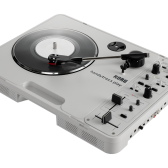【ポータブルレコードプレーヤー】Vestaxの名機が令和に蘇る！「handytraxx play」入荷しました💿