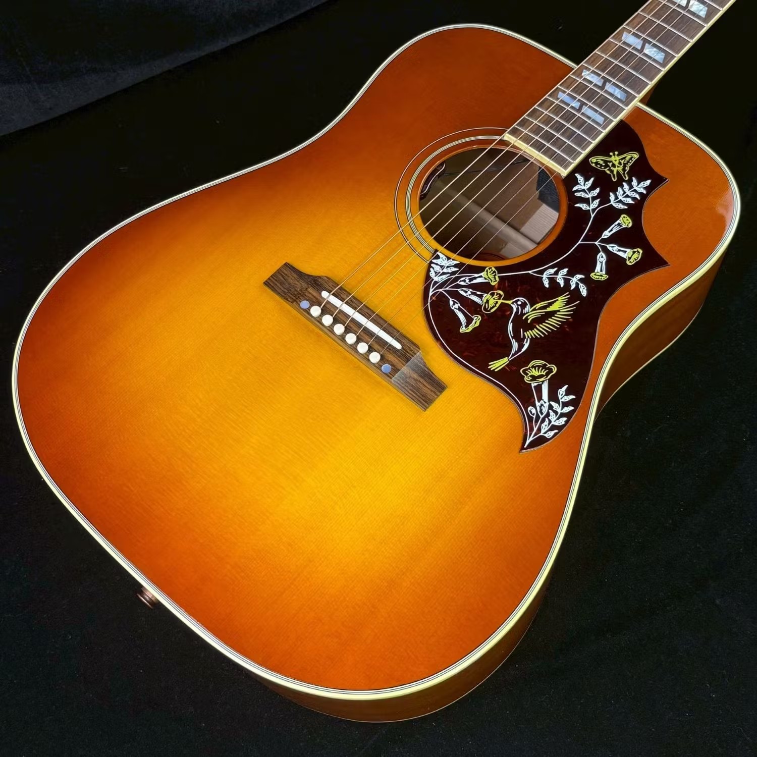 【特価品・ボディの数箇所に小さい塗装の凹み有】Hummingbird Original HCS