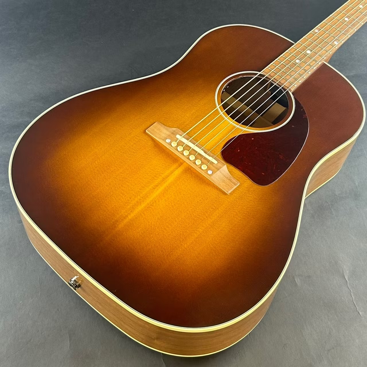 J-45 Studio Walnut Walnut Burst