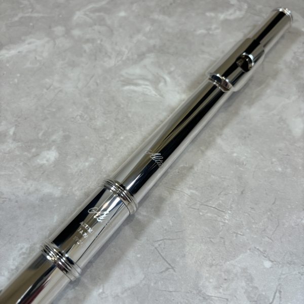 在庫僅少】Altus A12E(総銀製ハンドメイドフルート)再入荷しました