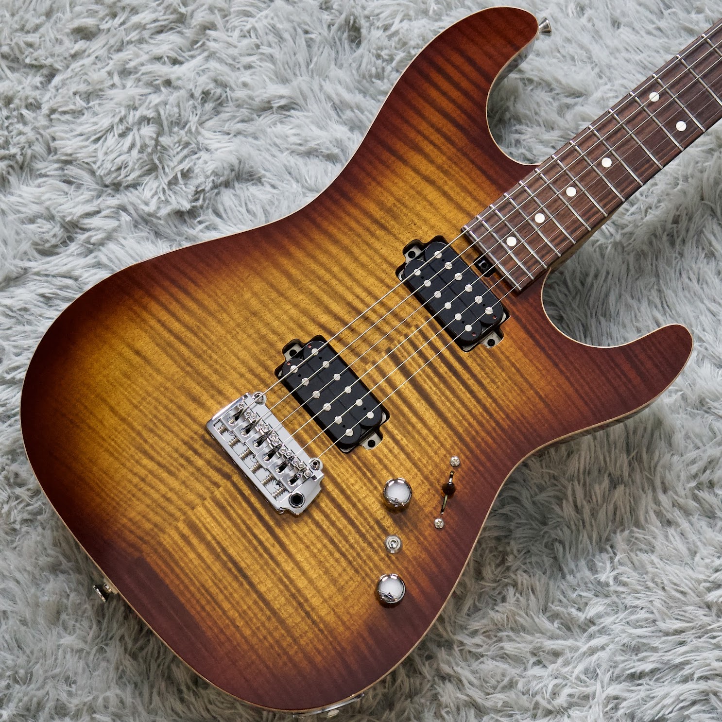 Red house GuitarsPiccola S/HH 5AFlameMaple & RoastedFlameMapleNeck