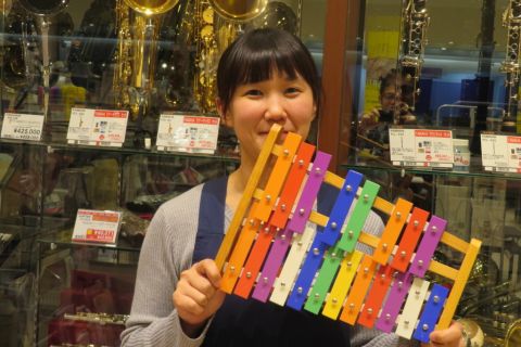 スタッフ写真 副店長、音楽教室・管楽器アドバイザー 春成沙由梨