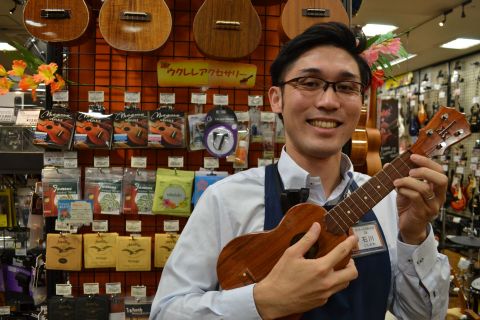 スタッフ写真 店長、ドラムアドバイザー、防音アドバイザー 石川 寛泰