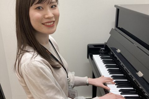 スタッフ写真 ピアノインストラクター・ピアノアドバイザー 大野 有咲