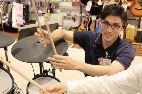 スタッフ写真 店長、ドラムアドバイザー、防音アドバイザー 石川 寛泰