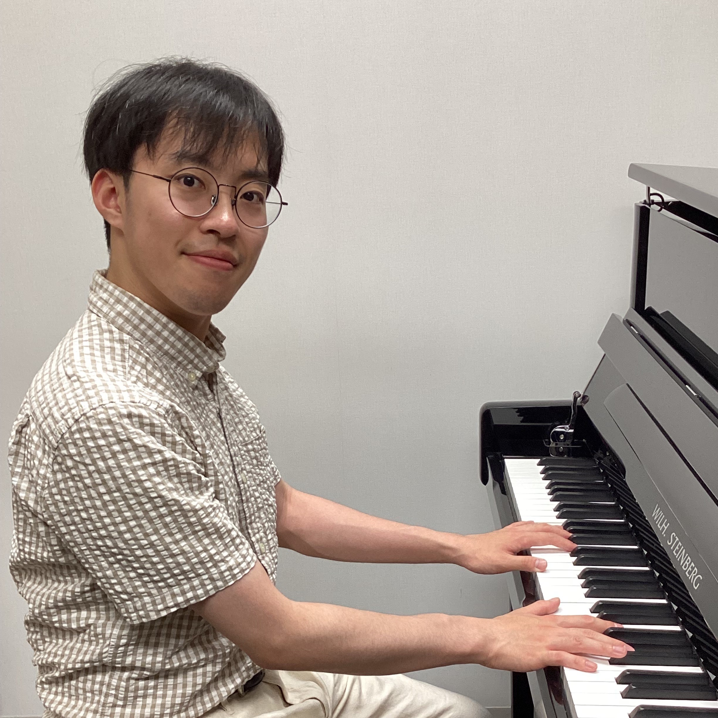 若尾　拓哉（わかお　たくや）