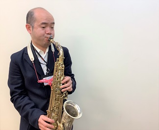 *大人のためのジャズサックス教室 こんにちは！サックスインストラクターの[https://www.shimamura.co.jp/shop/ohmiya/instructor/20181125/539:title=後藤]です。 「ジャズってカッコイイ！聴くのは好きだけれど、自分には吹けるようになる気 […]