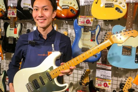 スタッフ写真 店長 雫