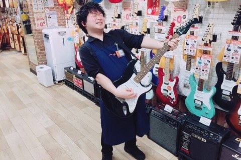 スタッフ写真 ドラム 清水