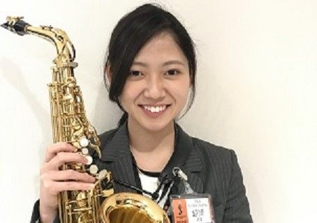 スタッフ写真 サックスインストラクター 野間