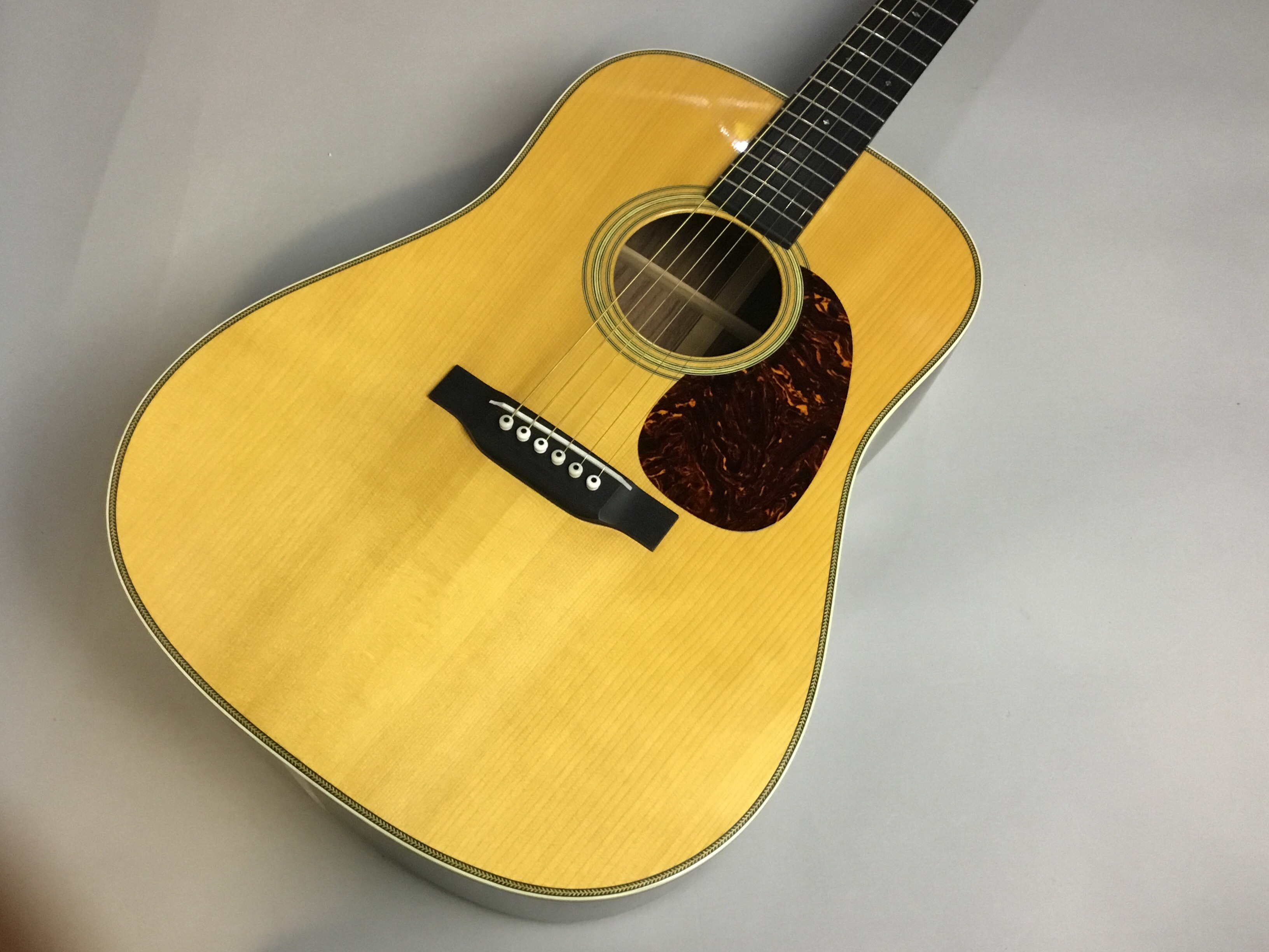 【アコースティックギター】Martinのギターが3本入荷しました！