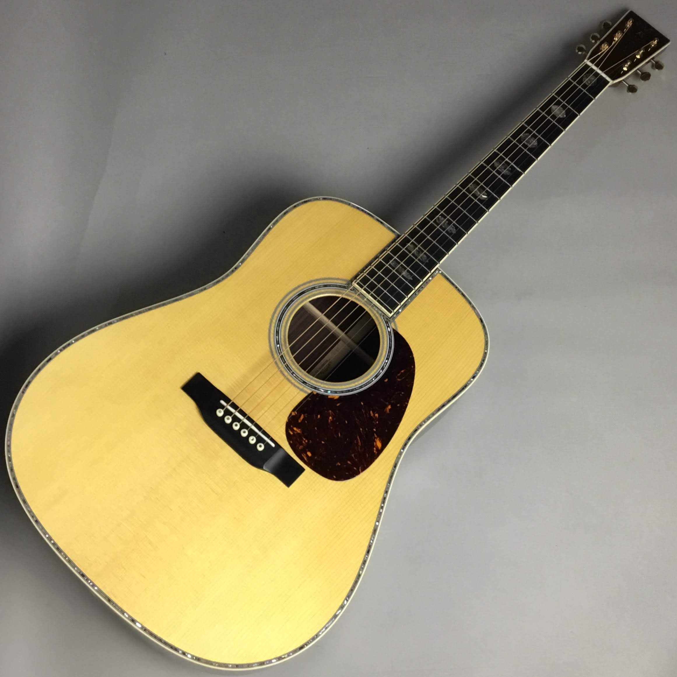 Martin / D-45 Standard 入荷しました！