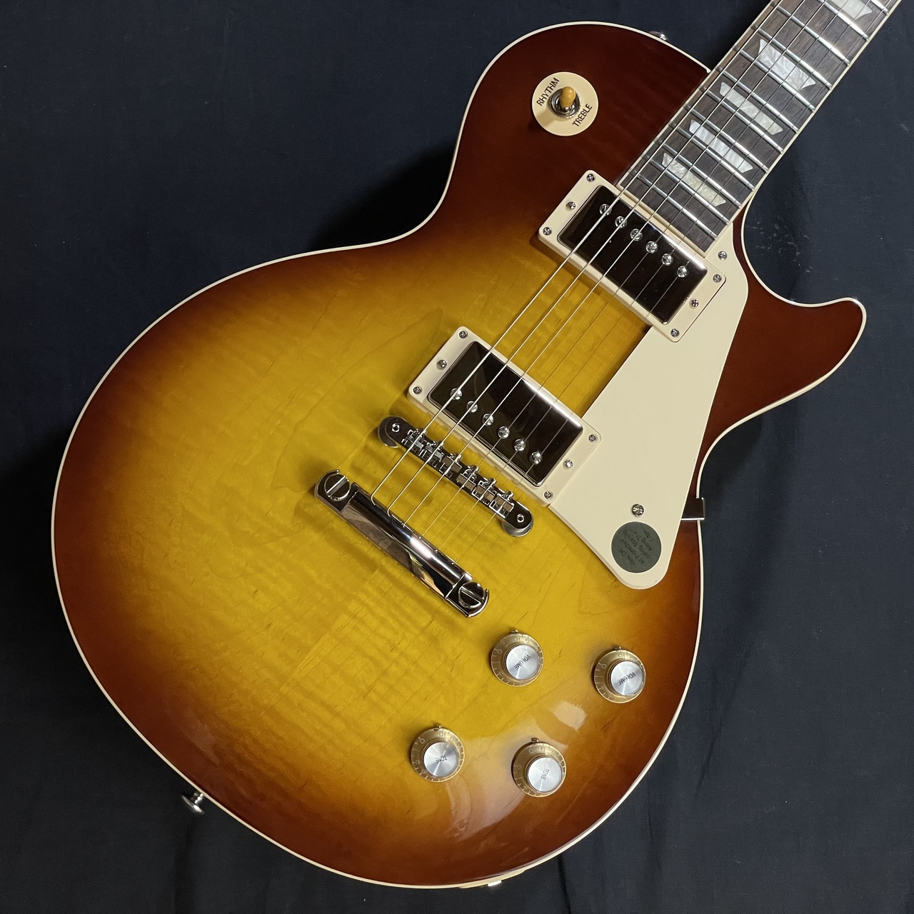 Gibson/Les Paul Standard 60'Sが新品特価で入荷！ 大宮店にがGibson/Les Paul Standard 60'S入荷しました！ ヘッドに傷有の為、通常販売￥289,300(税込）のところ、傷有特価品で￥274,835(税込)でご案内中です。 その他、スペックや詳細写 […]