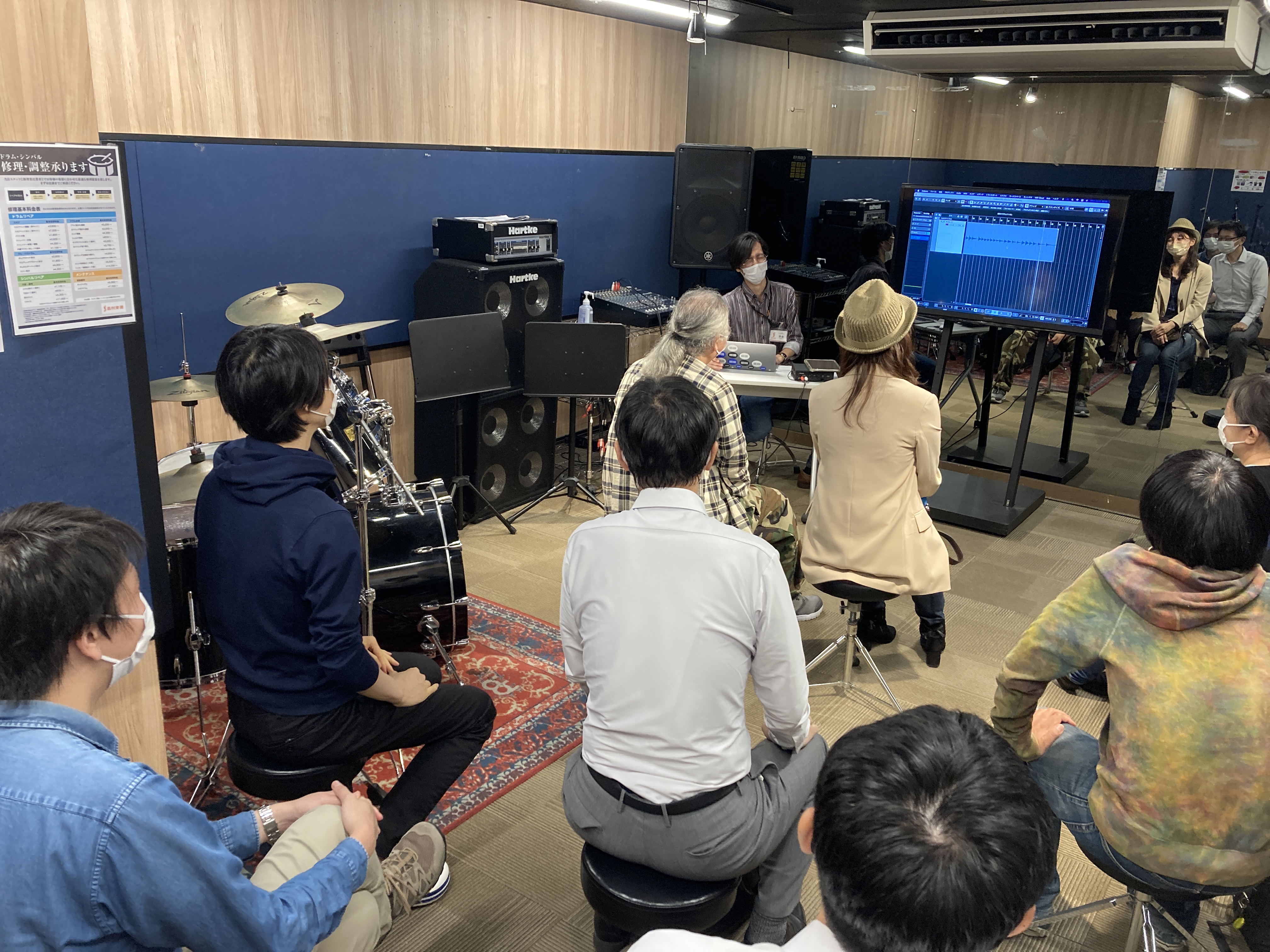 こんにちは、Digiland Creator担当の朝倉です。 当店では、2021年よりDigiland Creatorとしての活動を再開し、毎月多くの皆様と作曲やレコーディングの披露会、 DAWソフトにとどまらず、ミキシングやそのソフトのセミナー、アナログモジュラーシンセ試奏会など様々な分野で活動し […]