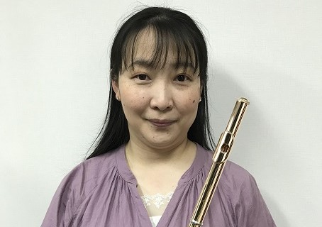 島村楽器 大宮店 フルート教室 フルート初心者の方、楽器や音楽のレッスンがはじめての方も大歓迎！お子さまは小学1年生からお通いいただけます♪ CONTENTS講師紹介講師へのインタビューコース概要レッスン料金レッスン規約（一部）体験レッスンについてご入会手続きのご案内お問い合わせ講師紹介 宮崎 衣恵 […]