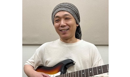 島村楽器 大宮店アコースティックギター教室 さいたま市大宮 大宮駅東口より徒歩3分♪ギター初心者の方、音楽や楽器のレッスンがはじめての方も大歓迎！ CONTENTS講師紹介コース概要レッスン料金体験レッスンについてご入会手続きのご案内お問い合わせ講師紹介 髙橋 嘉悦（たかはし よしのぶ）土曜 10: [&hellip;]