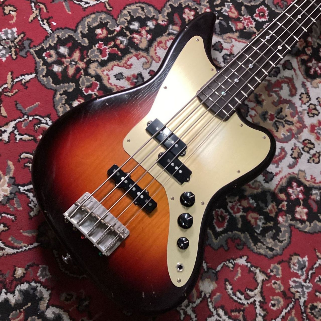 Black Smoker/新品エレキベースBETA-JMB5 MISA