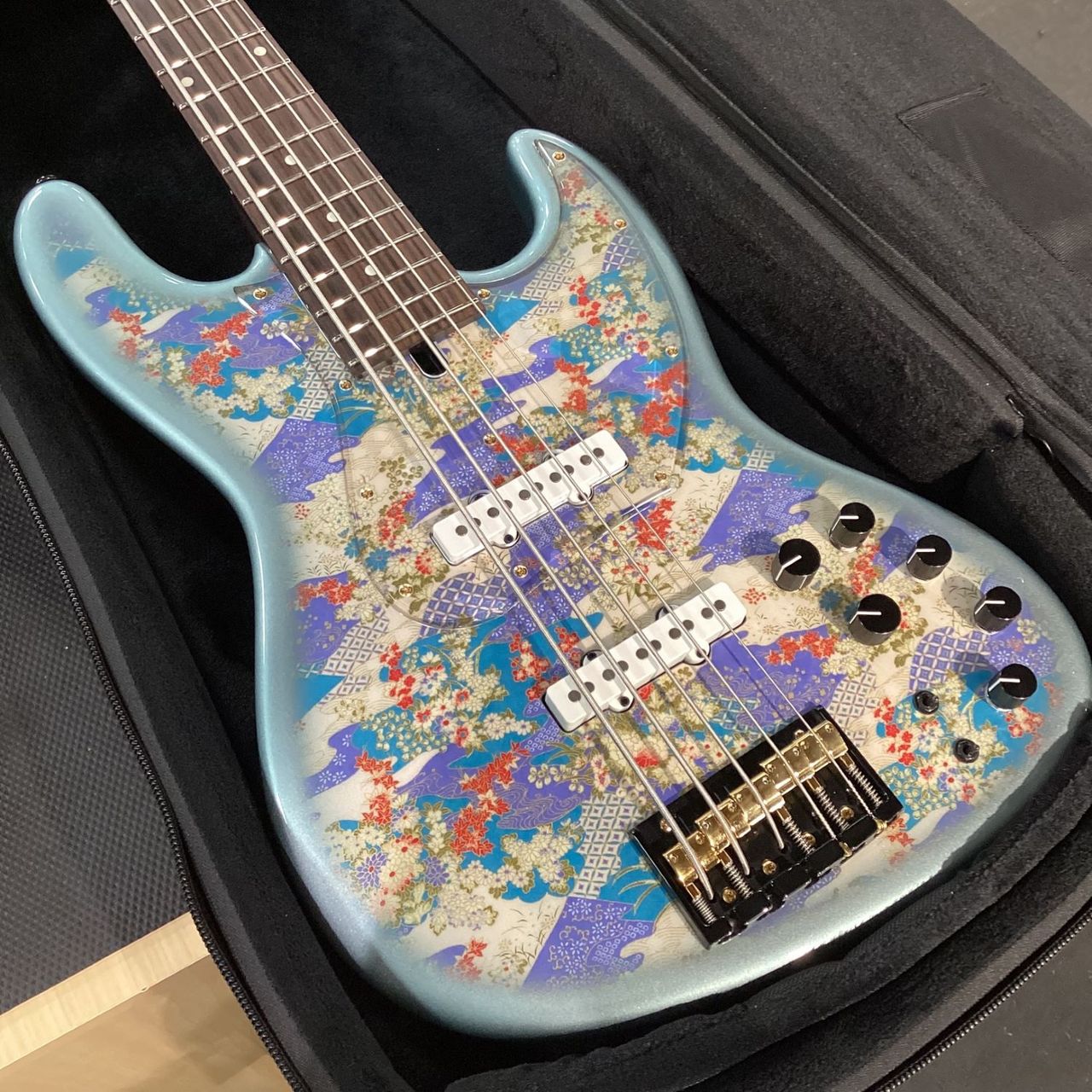 ※展示商品が変更になる可能性もございます。まだまだ増えますので情報をお待ちください!※一部商品はすでに販売をしておりますので担当の大森(おおもり)までお問合せ下さい。