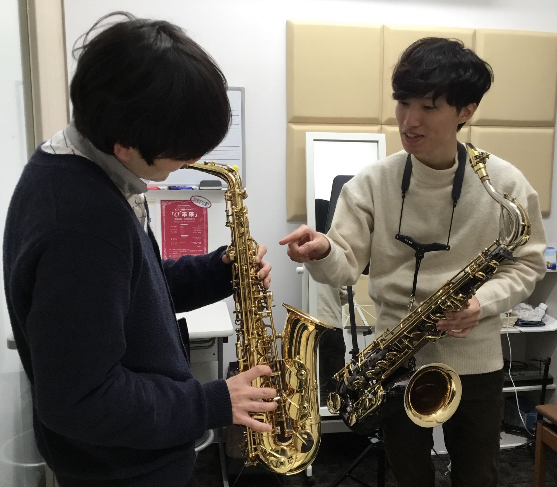 島村楽器の音楽教室は無料の体験レッスンを行っています！習ってみたいけど、少し不安・・な方はぜひ体験レッスンを受けてみてください！ ここでは体験レッスンの流れをご紹介致します☆ [!!※写真は2019年時点の様子です。!!] *受付 体験レッスンを受けたい教室が決まったら、現在ご案内できるお日にちやお […]