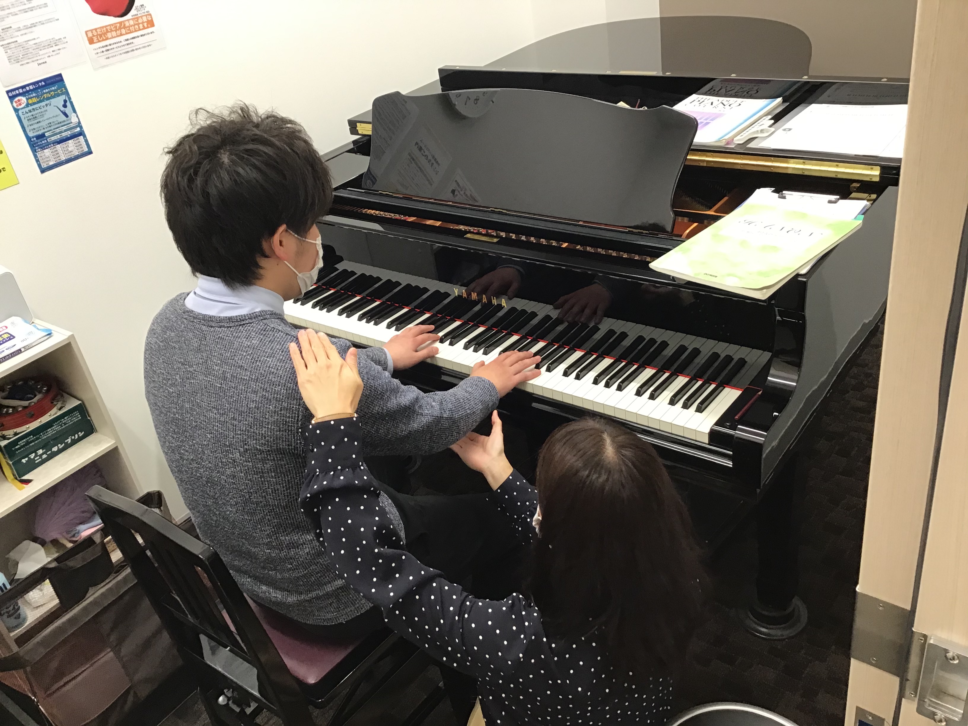 [https://www.shimamura.co.jp/shop/oita/lesson/20220522/5230::title=] 前回の声楽教室に続いて、今回は今園がピアノ教室の体験レッスンを受けてきました！！ 僕はピアノも習うのが初めてで弾くのも初めてでしたのでとても緊張していました。（笑 […]