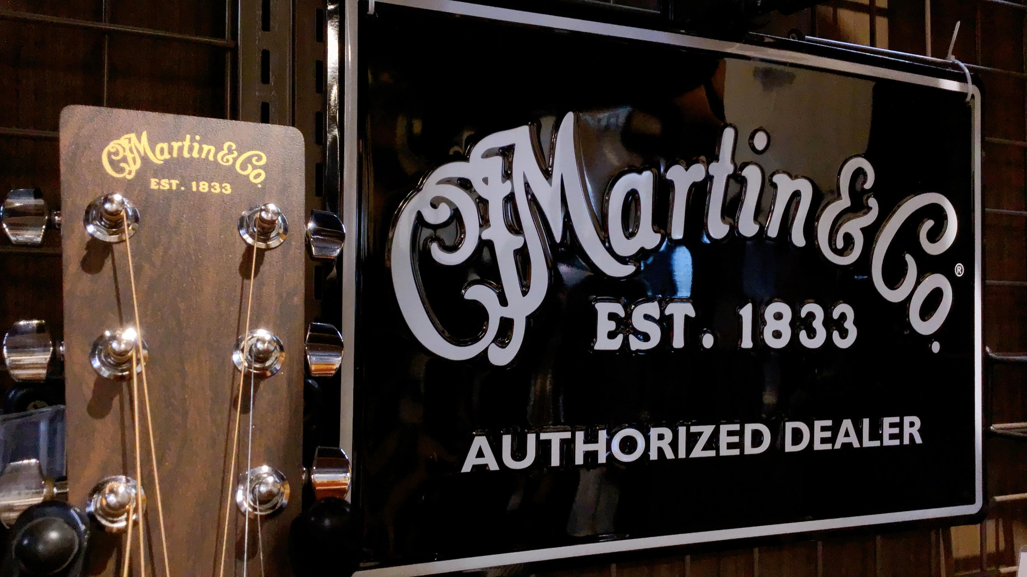 島村楽器大分店では、Martinのアコースティックギターを販売中です！みんなの永遠の憧れであるMartinギター。この記事では、店頭にて販売中のラインナップをご紹介致します✨ CONTENTSMartin 50万円以上Martin 40万円台Martin 30万円台Martin 10～20万円台Ma […]