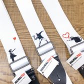 【入荷情報】BRANDALISED：「バンクシー」の作品をデザインしたギターストラップ発売！
