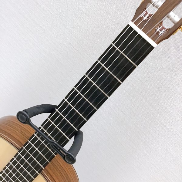 低音から高音まで非常にバランスのいい響きが特徴。