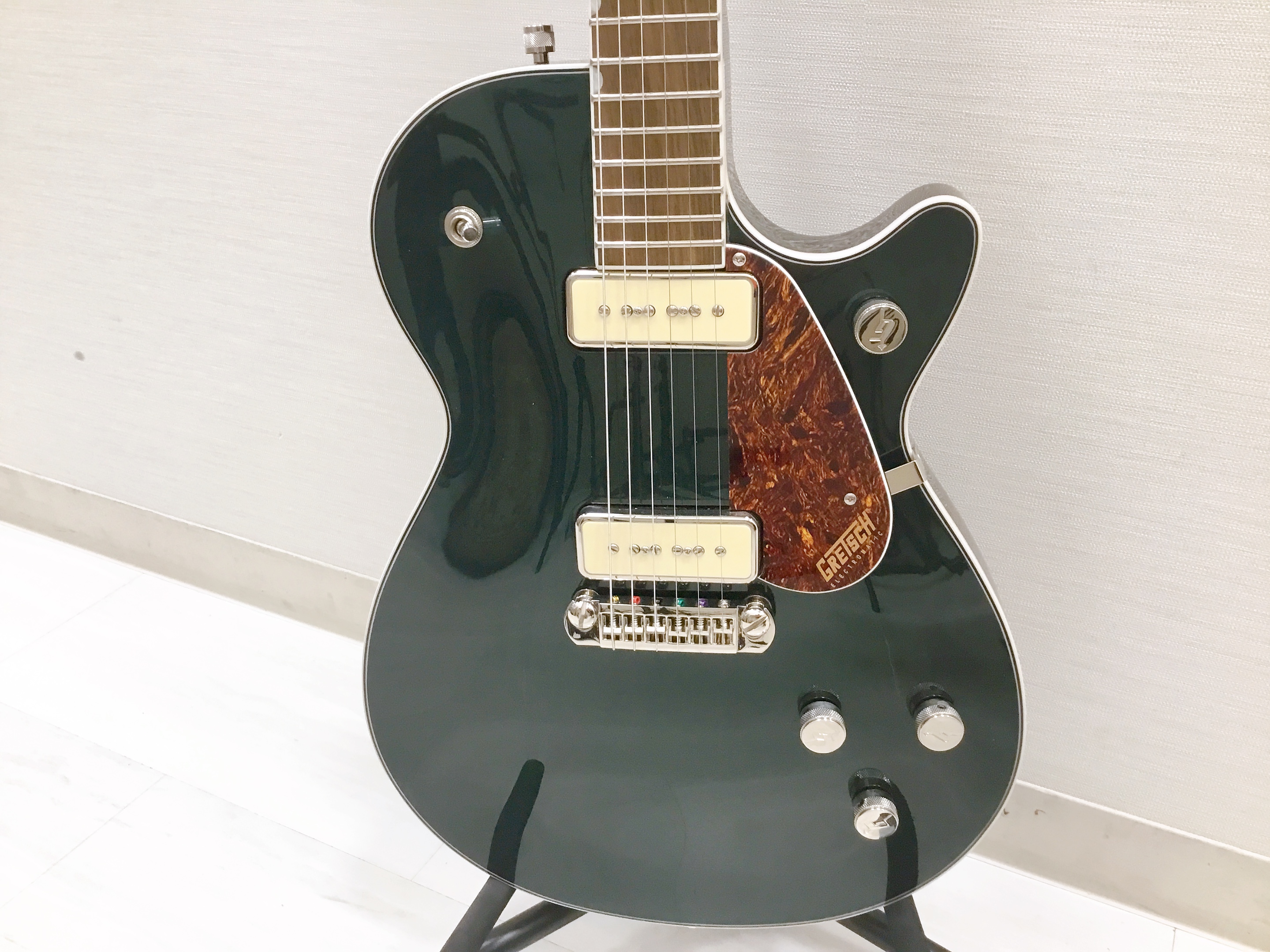 島村楽器大分店に、GRETSCH(グレッチ)のエレキギター、G5210-P90 Electromatic Jet Two 90 Single-Cut with Wraparound Cadillac Greenが入荷致しました！ Electromatic Jet は、無駄を一切排除した、完璧でピュア […]