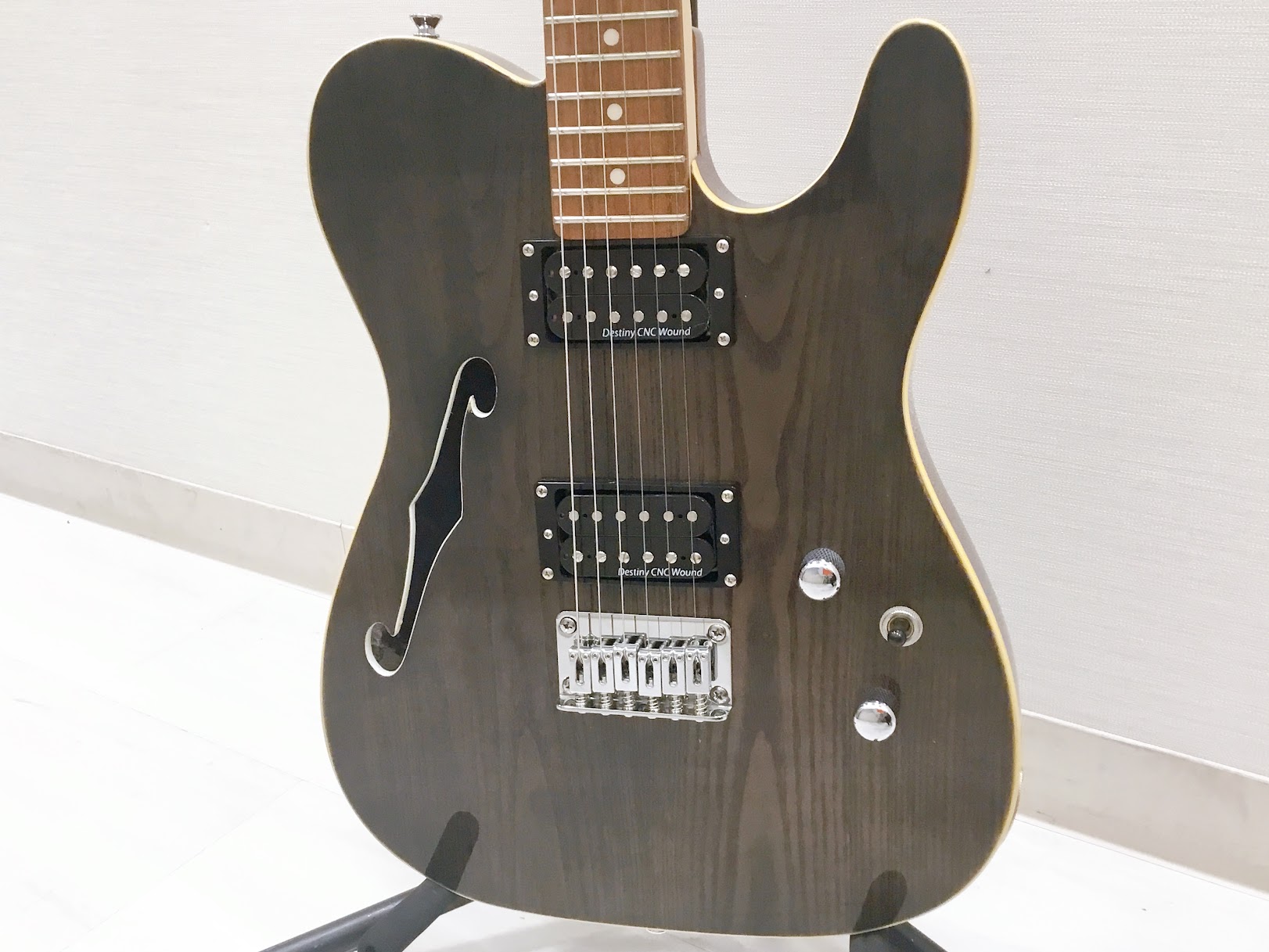 Greg Bennett(グレッグベネット) のエレキギター『STA-400SH』が大分店に入荷致しました！ アメリカのルシアーであるグレッグ・ベネット氏による設計のギター。エキゾチックな木目とシンラインが特徴のTLタイプで、ボディトップにはアッシュを採用したコストパフォーマンス抜群のモデルです。  […]