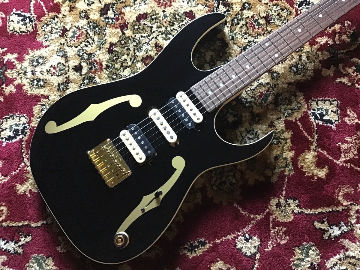 島村楽器大分店に、Ibanez(アイバニーズ)のエレキギター「PGM50 Black Paul Gilbert」が入荷致しました！  ポール・ギルバート シグネイチャーモデル！弦交換の利便性を追求し、チューニング・スタビリティに定評のあるGotoh製MG-T ロッキング・マシンヘッドを搭載 […]