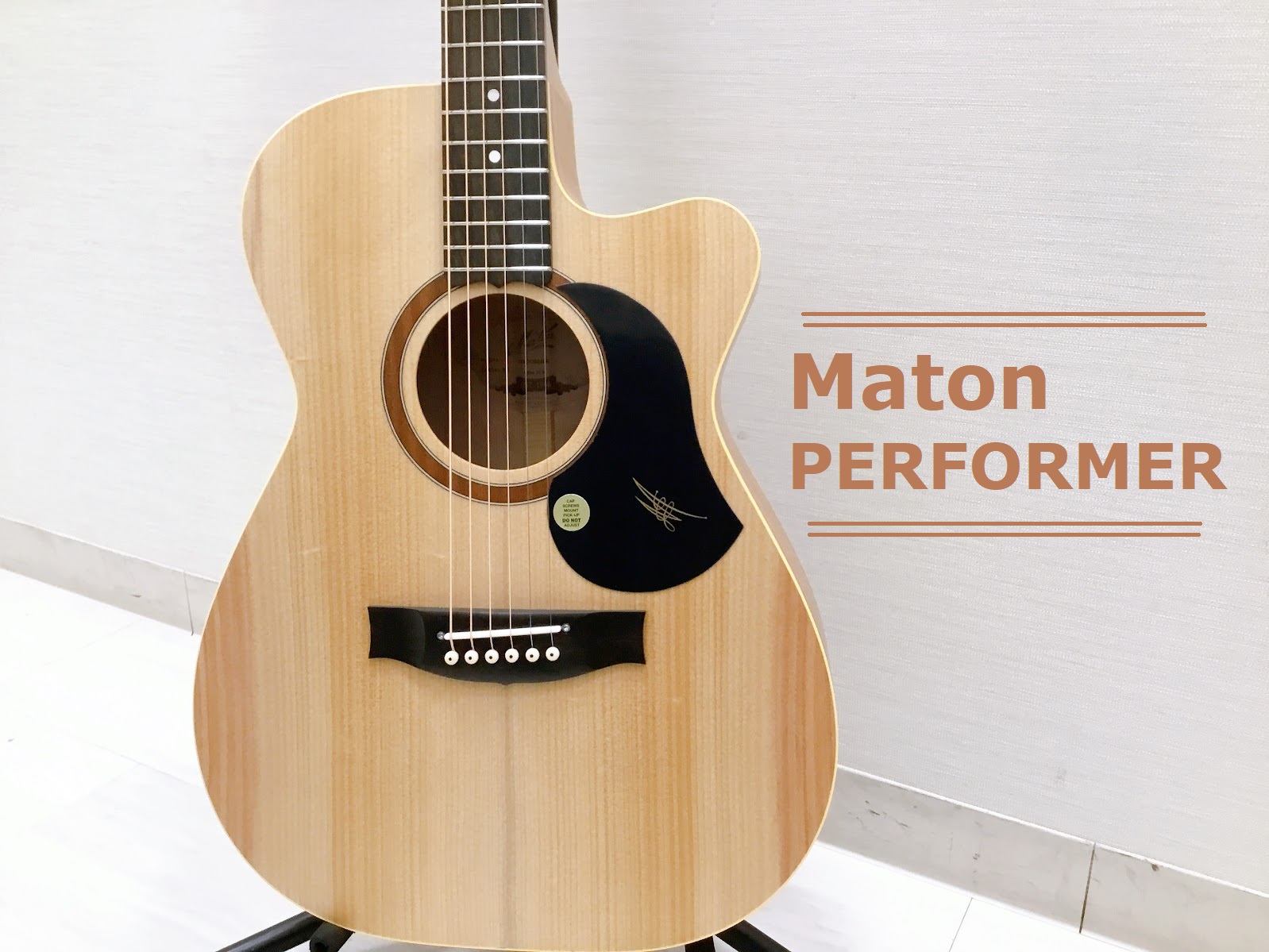 島村楽器大分店に、Maton（メイトン）のエレアコギター、『PERFORMER』が入荷致しました！ 人気の”808系”を薄型ボディーに仕上げたThe Maton PERFORMER。薄く仕上げたボディー厚は取り回しが良く、プレイヤーの自由度を高めます。 トップ材のブンヤはスプルースのような見た目です […]