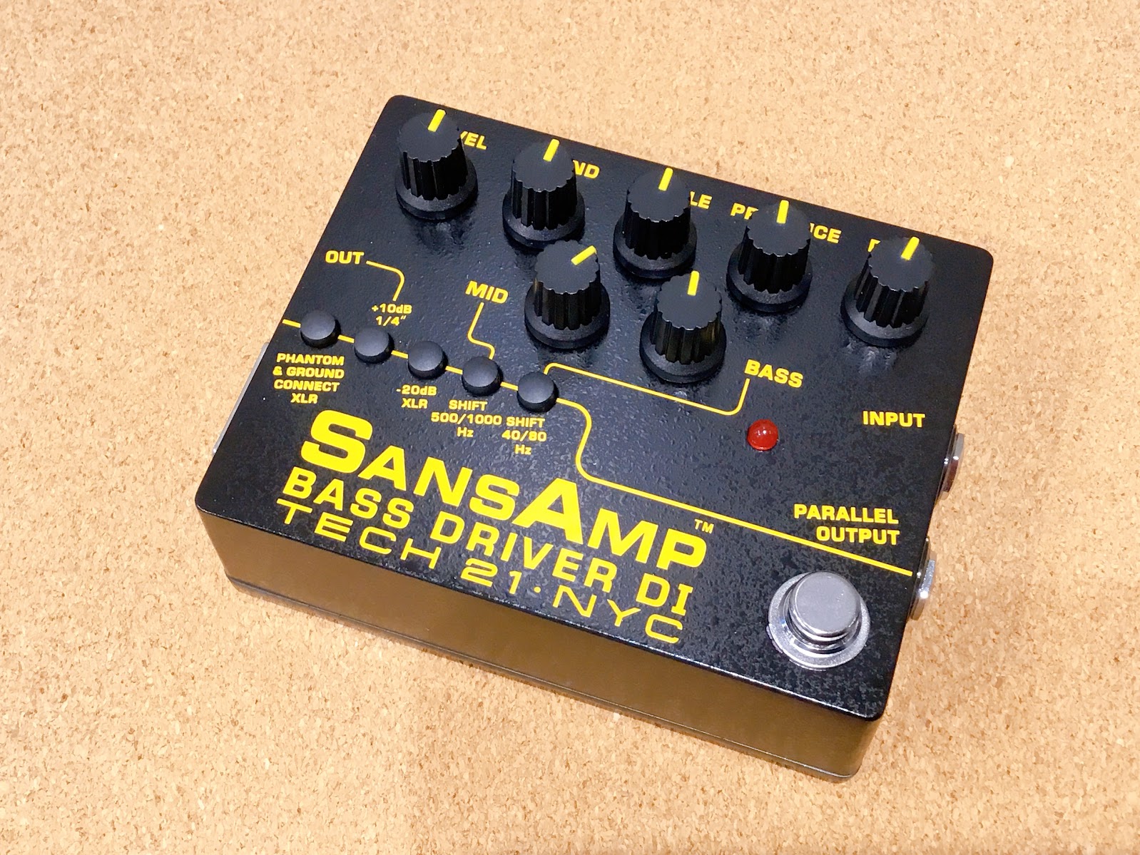 攻撃的な歪みを実現！【Tech21】SANSAMP BASS DRIVER DI V2 ベース用