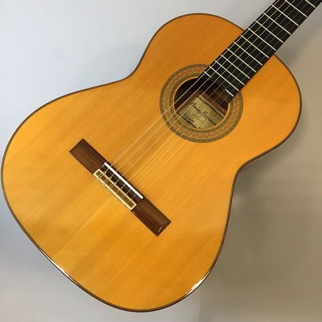 クラシックギターRAIMUNDO/180S