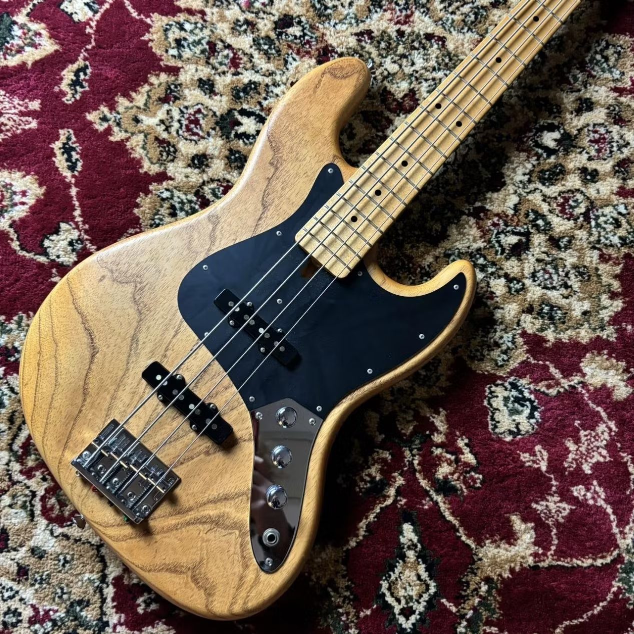 エレキベースSCHECTER S-JB