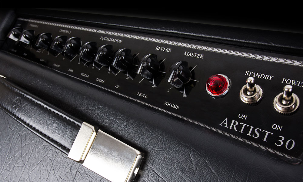 島村楽器パークプレイス大分店では、Blackstar(ブラックスター)のギターアンプ、「ARTIST 30」が新品特価品にて販売中です！ 数十年にわたる真空管アンプ設計の経験を生かし、Artistシリーズは、究極のクリーン、クラシックオーバードライブトーンを実現。シンプルさと無垢さ、そして柔軟性を兼 […]