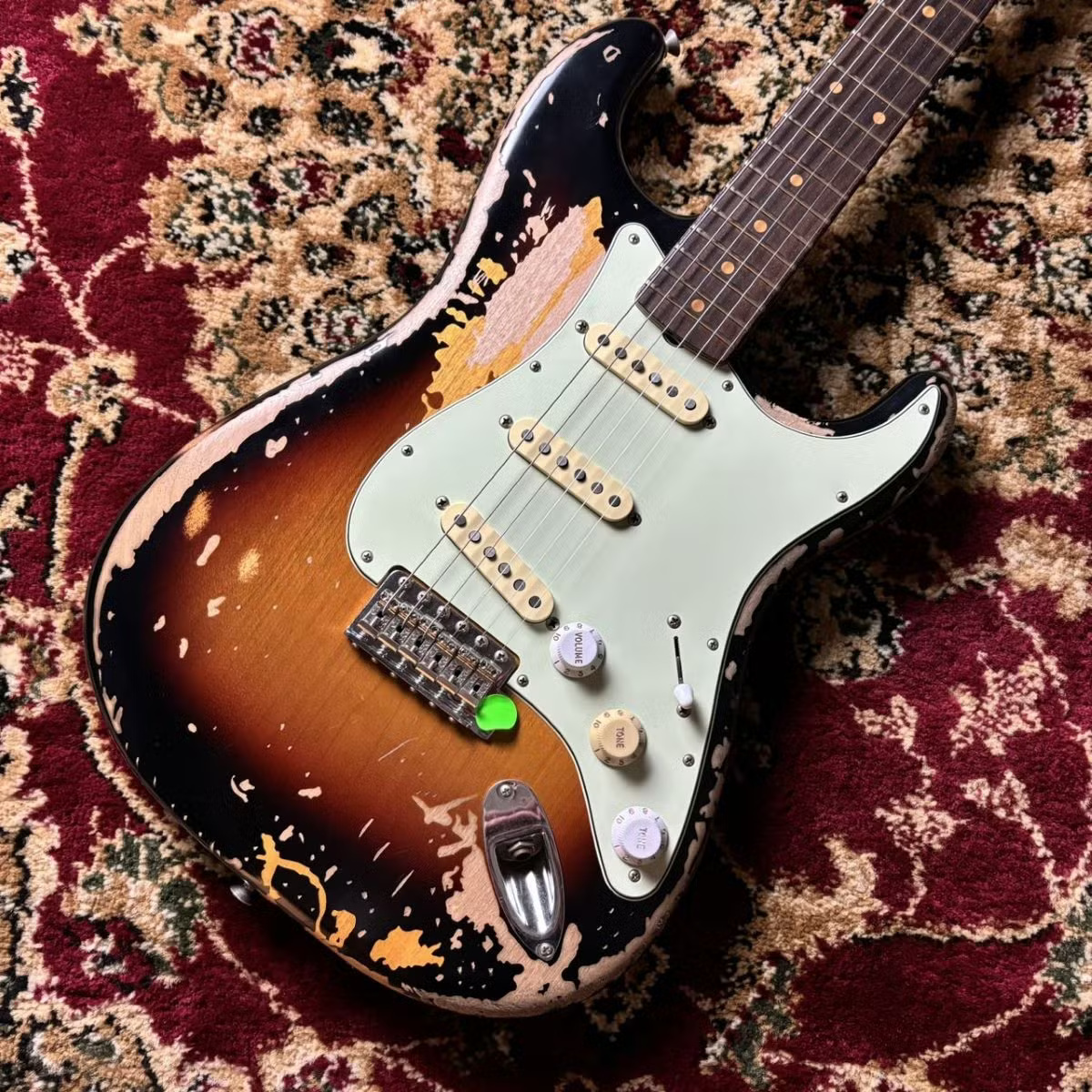 エレキギターFender:Mike McCready Stratocaster 3-Color Sunburst