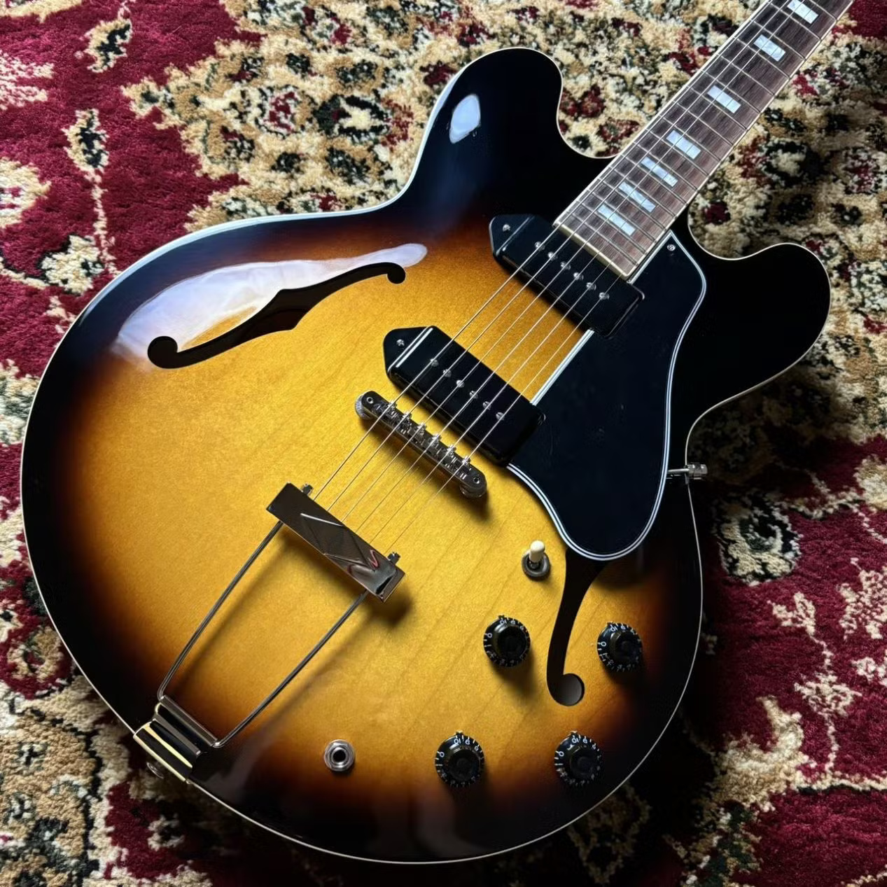 GibsonES-330