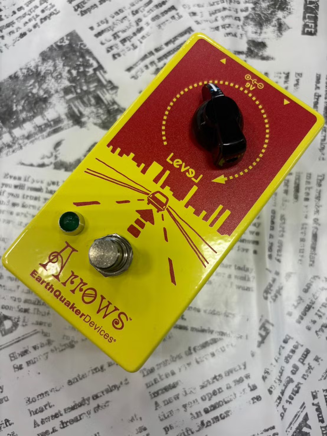 ギターエフェクターEarthQuaker Devices:Arrows