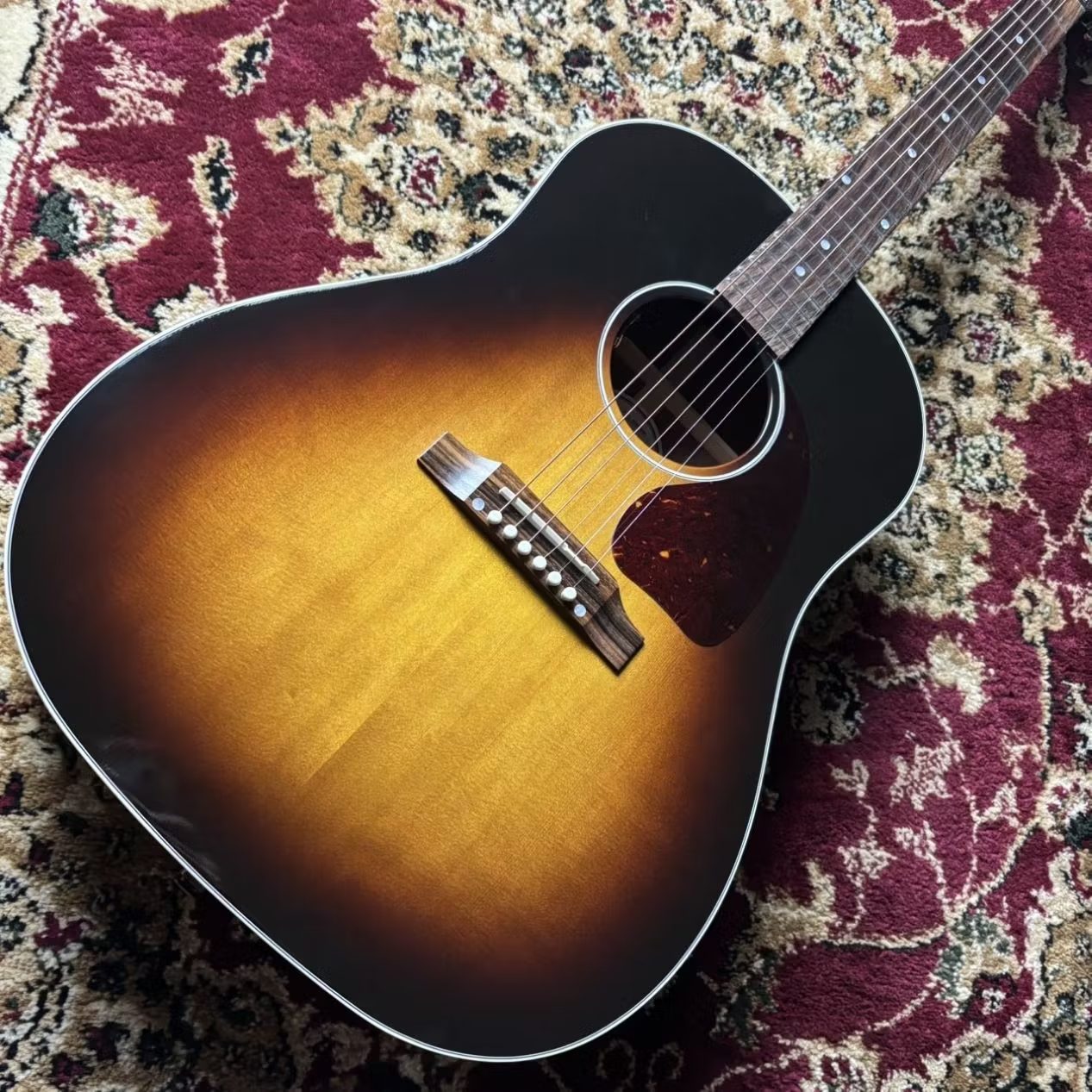 GibsonJ-45 Standard